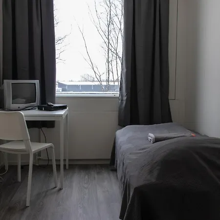 Kempeleen Moottorimaja 3* Кемпеле